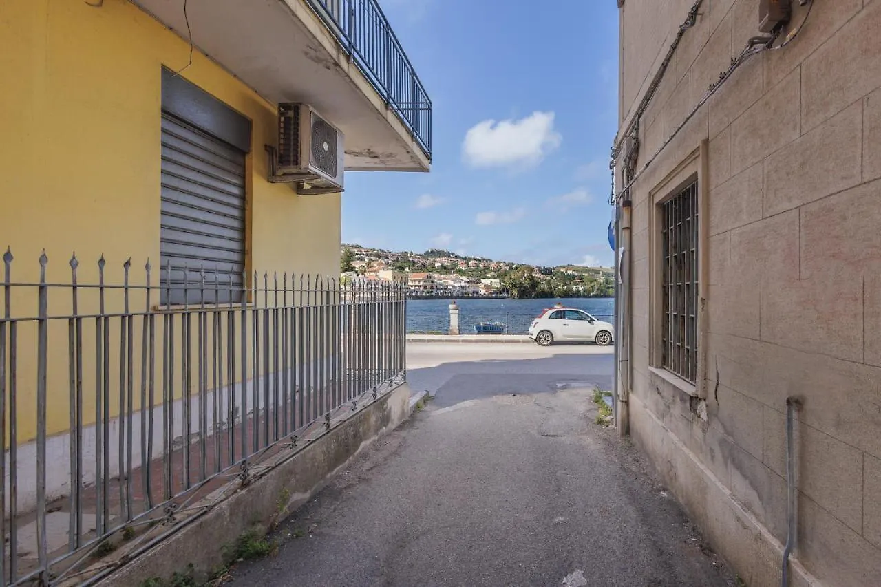 Aparthotel Ganzirri Messina 0*,